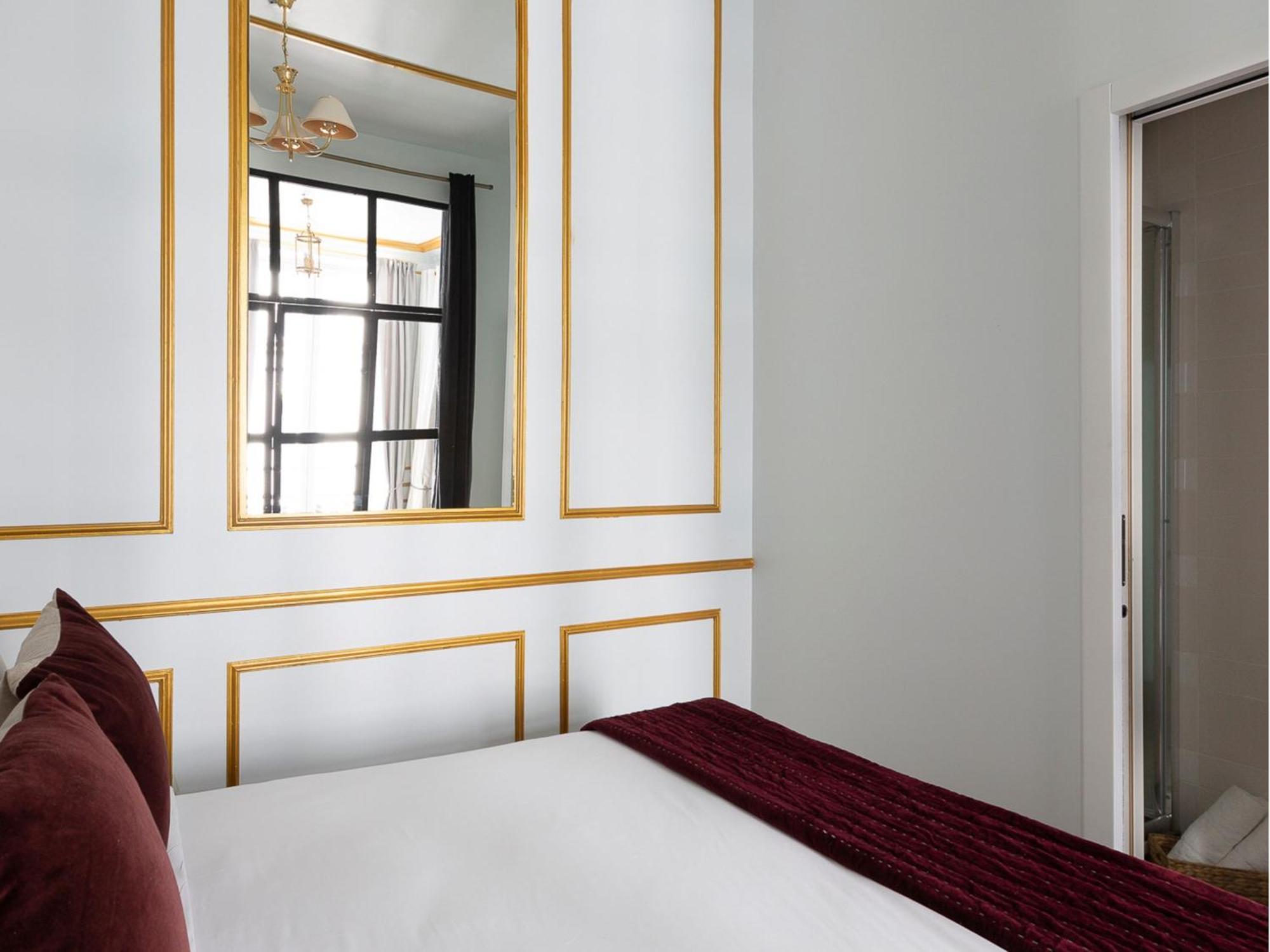 Luxury 2 Bedroom 2 Bathroom - Louvre *
