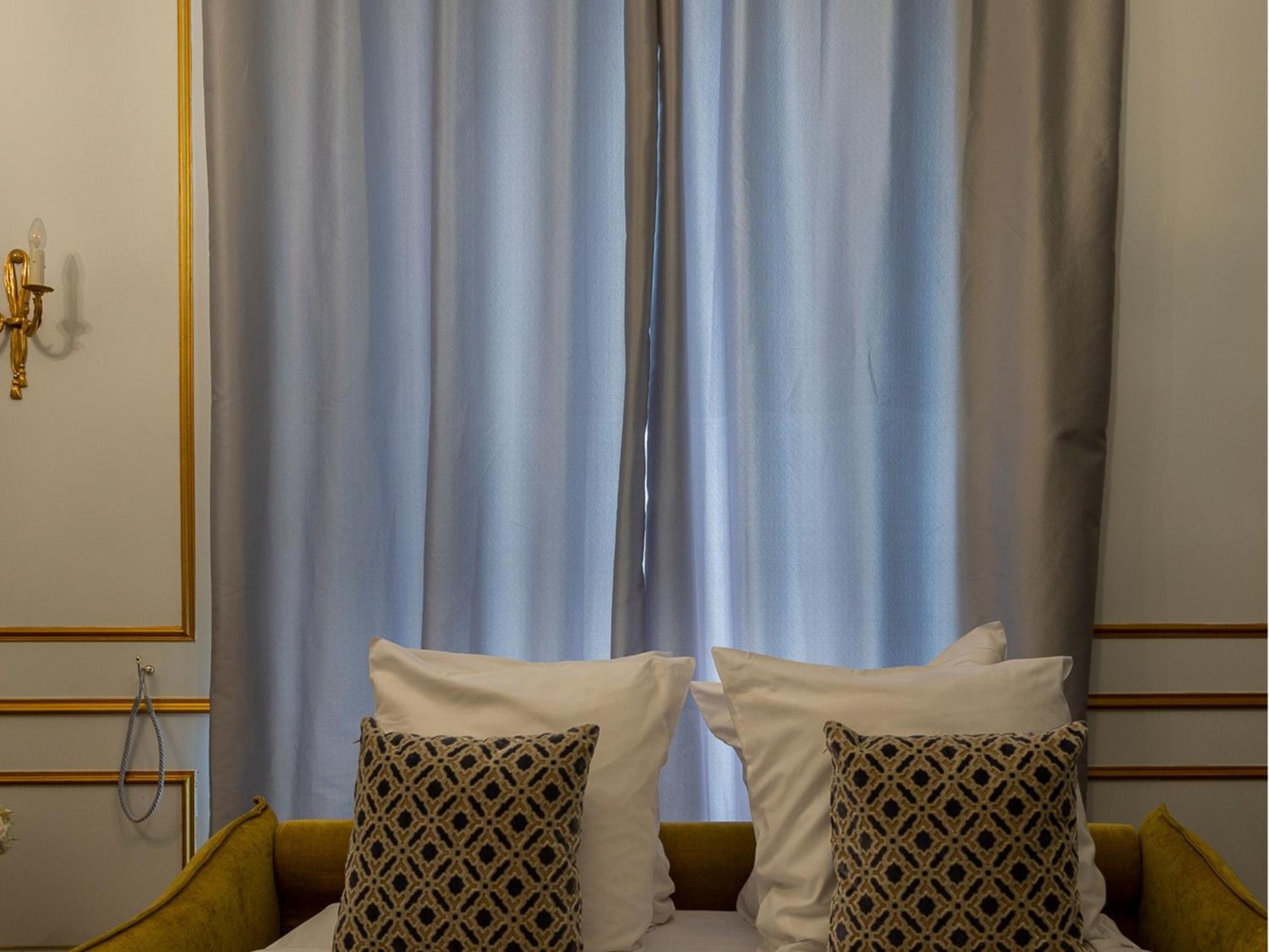 Luxury 2 Bedroom 2 Bathroom - Louvre
